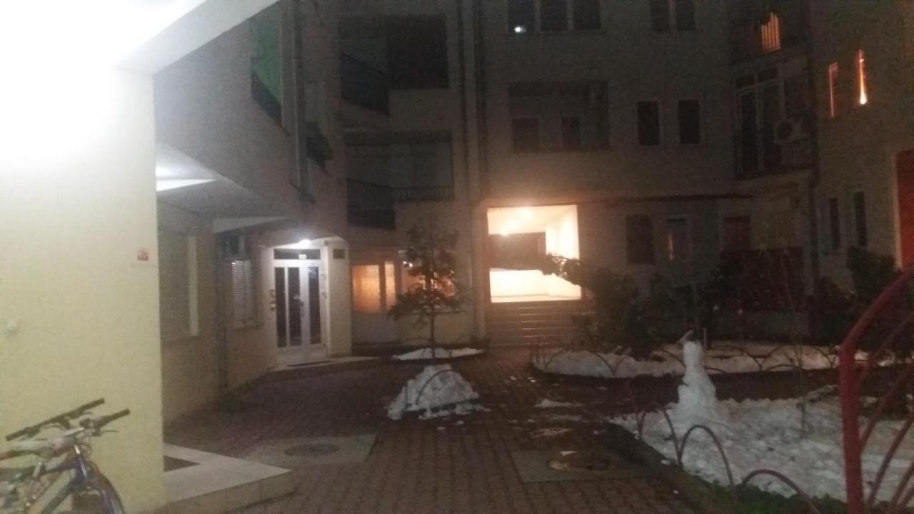 Sweet Home Center Apartment Нови Сад Екстериор снимка